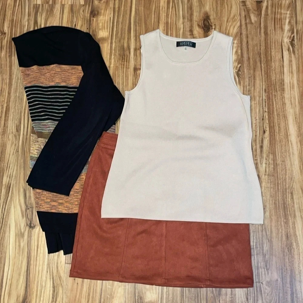 Kasper women’s sweater tank medium top knit tan beige neutral solid sleeveless - Picture 1 of 7